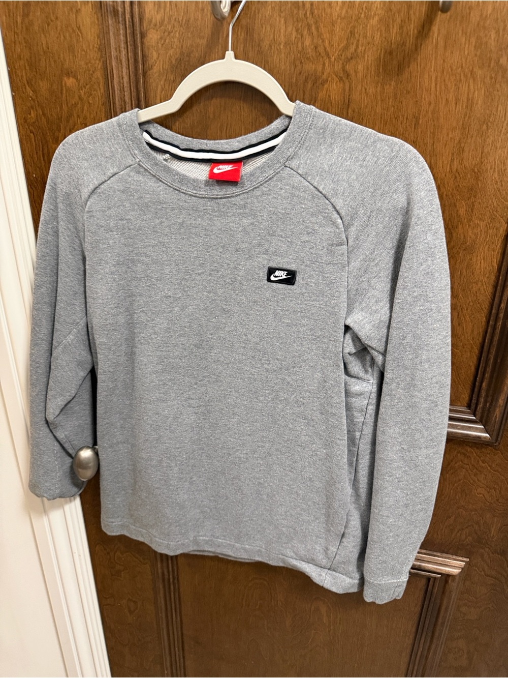 Nike Light Gray Crewneck Sweatshirt with Small Logo Patch